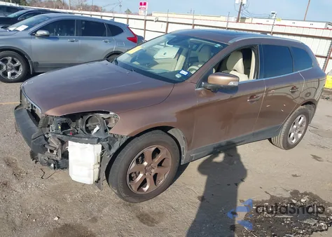 2013 Volvo Xc60 3.2 Premier из США, поврежденный, VIN YV4952DL8D2409430